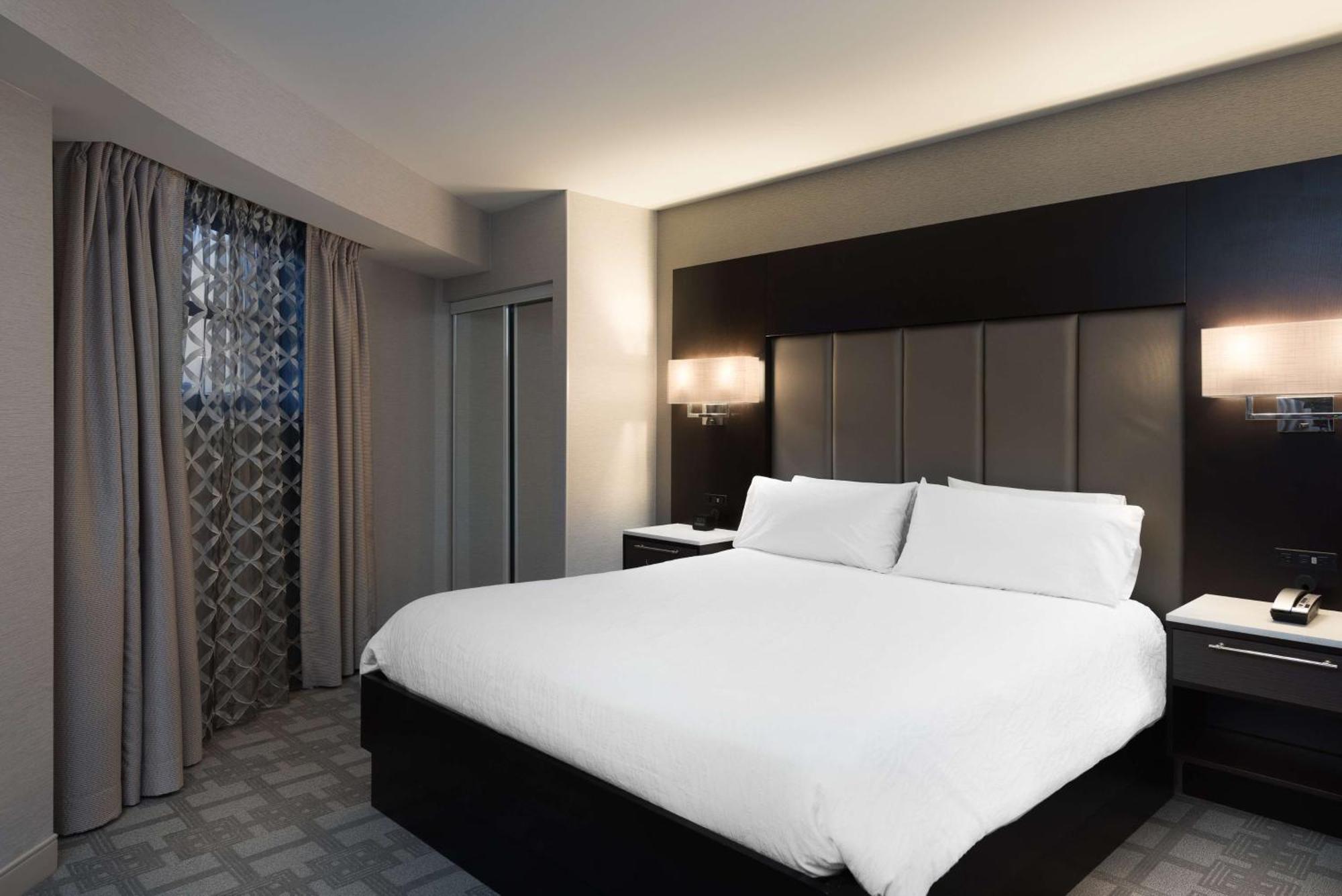 Hilton Garden Inn Portsmouth Downtown Экстерьер фото
