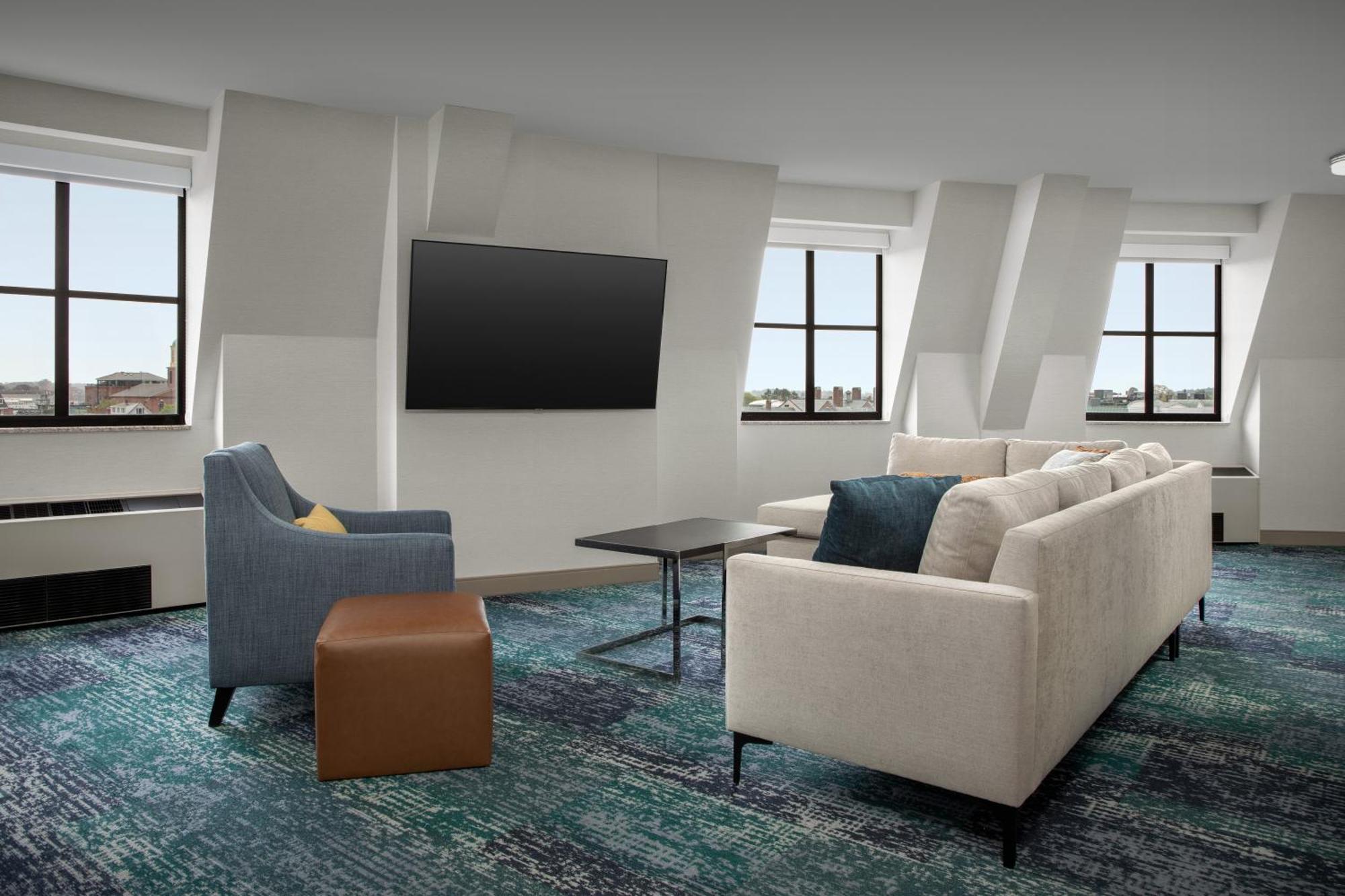 Hilton Garden Inn Portsmouth Downtown Экстерьер фото